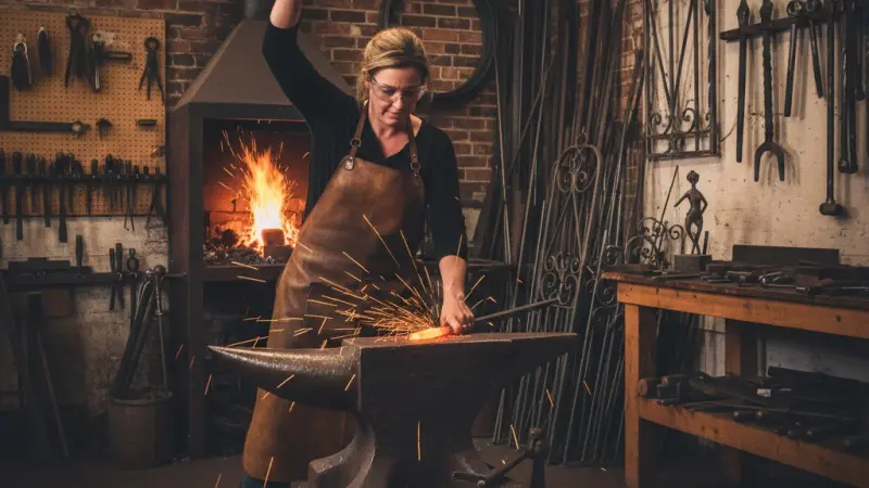 Blacksmiths UK: Forging Techniques, Modern Applications & Artisan Directory