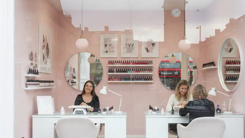 Why Nail Artist Businesses in Leeds Need Online Visibility