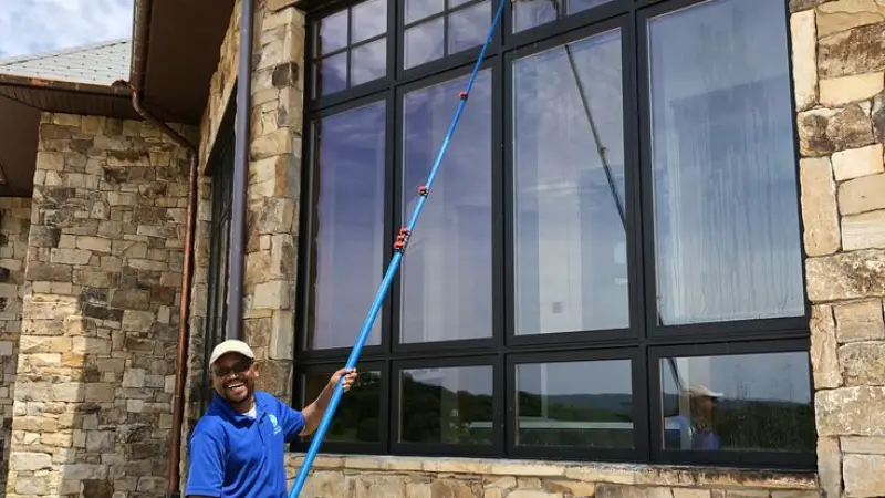 Top Rated & Reliable Window Cleaner in London