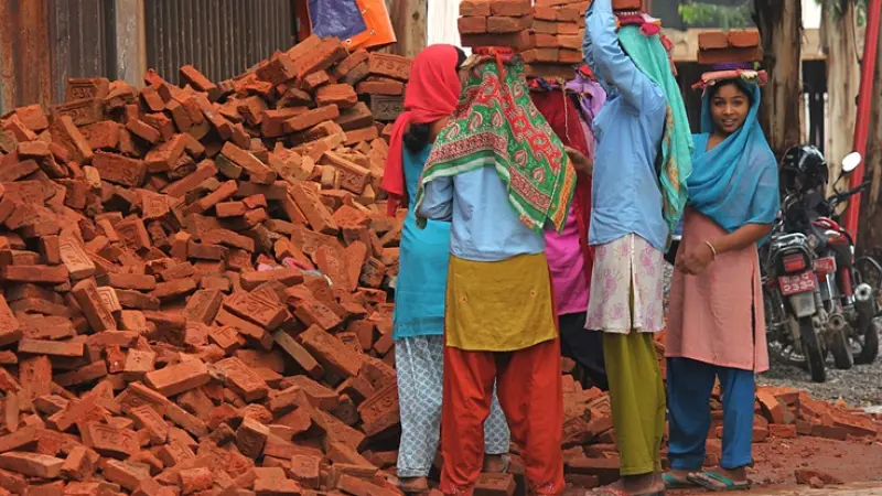 SMO for Bricklayers in London - Grow Your Business