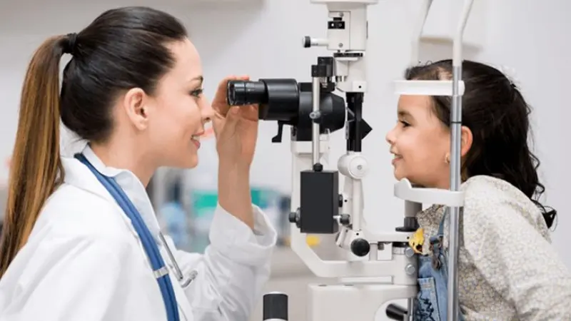 SMO for Ophthalmologist in London