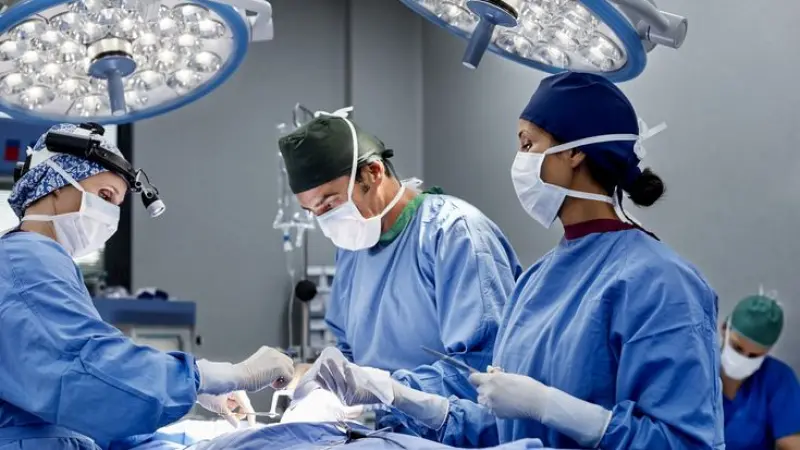 Emergency Medicine Doctor London - Email Marketing Guide