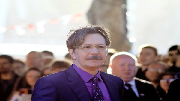 Gary Oldman’s ’90s Thriller Still Hits Hard Today