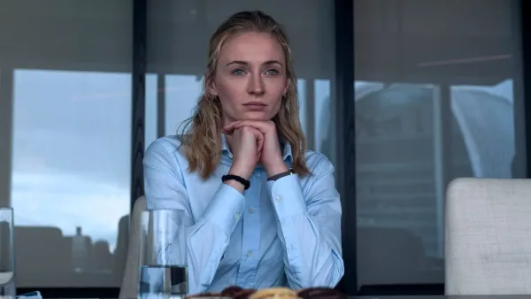 Sophie Turner 'Steal' Streaming Sensation