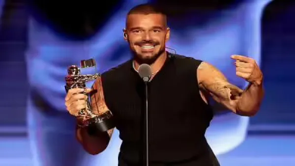 Who is Ricky Martin? The Legend at Super Bowl LX