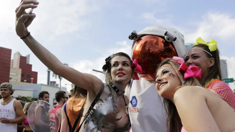 Ultra Music Festival 2025: Miami-Dade Boosts Transit Services for Massive Bayfront Park Weekend
