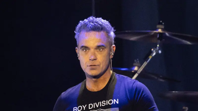 Robbie Williams, Olly Murs, and the A-List Celebrity Frenzy Over England’s World Cup Clash