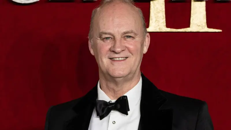 Tim McInnerny Opens Up About Julia Roberts' Sweet Gesture at 'Notting Hill' Premiere That Left His Mum Speechless