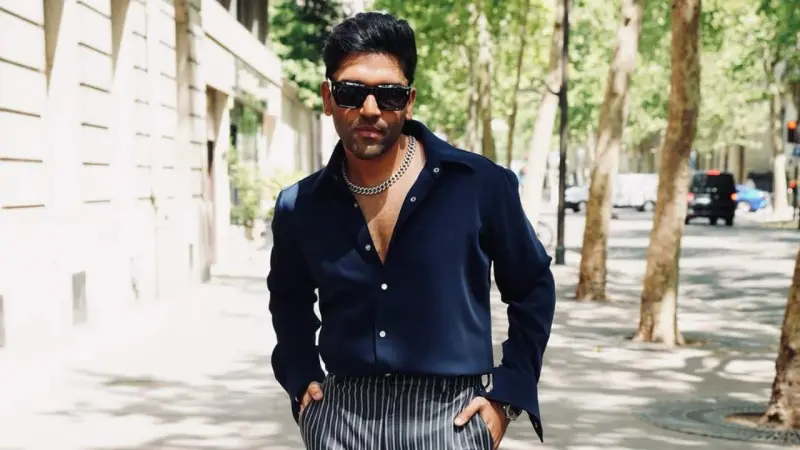 Guru Randhawa Makes History: First Indian Star to Conquer Paris Men’s Fashion Week 2026