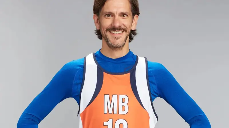 Taskmaster's Mathew Baynton Suffers Wardrobe Malfunction That Leaves Co-Stars in Stitches