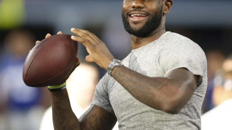LeBron James Free Agency: Broncos Hint Peyton Manning Could Offer Advice