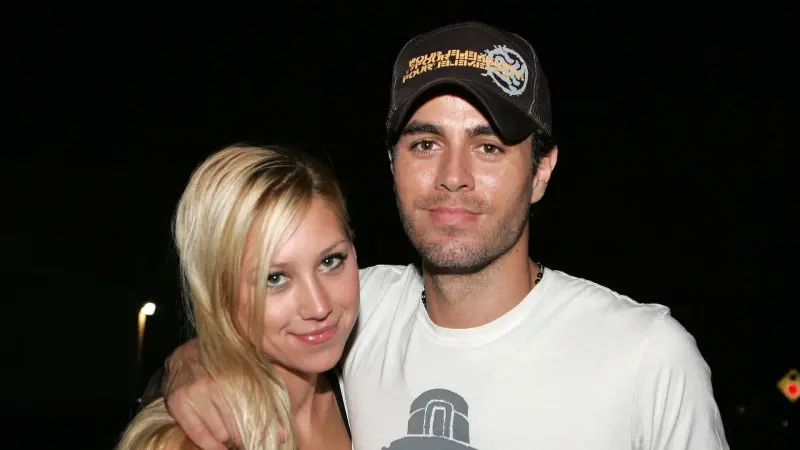 Enrique Iglesias and Anna Kournikova’s Three Blond Kids Steal the Show in Adorable World Cup Celebration Photo