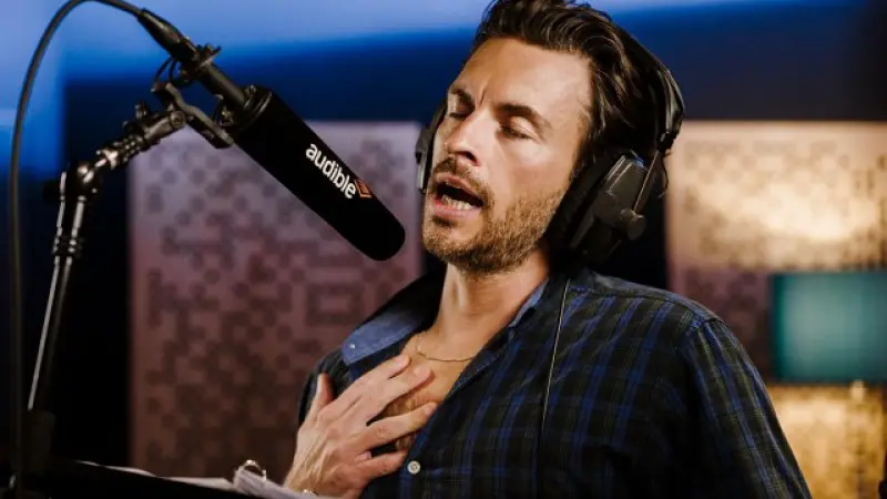 Jonathan Bailey Leads Star-Studded Cast in Audible's Chilling New Dracula Audio Drama