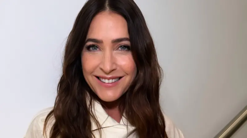 Lisa Snowdon Stuns in Asymmetric Shirt That Will Revolutionize Your Office Wardrobe