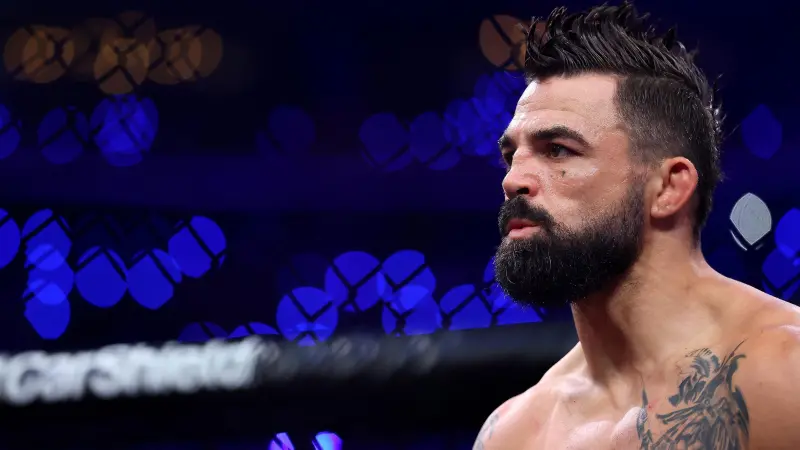 Mike Perry Takes Pay Cut for Dillon Danis Clash: 'I Had to Take the Opportunity'
