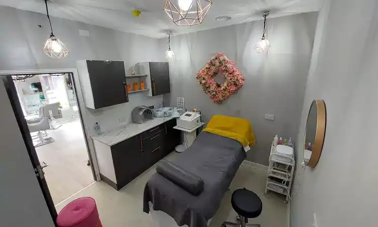 Radiance Glamour Lounge & Aesthetic Clinic