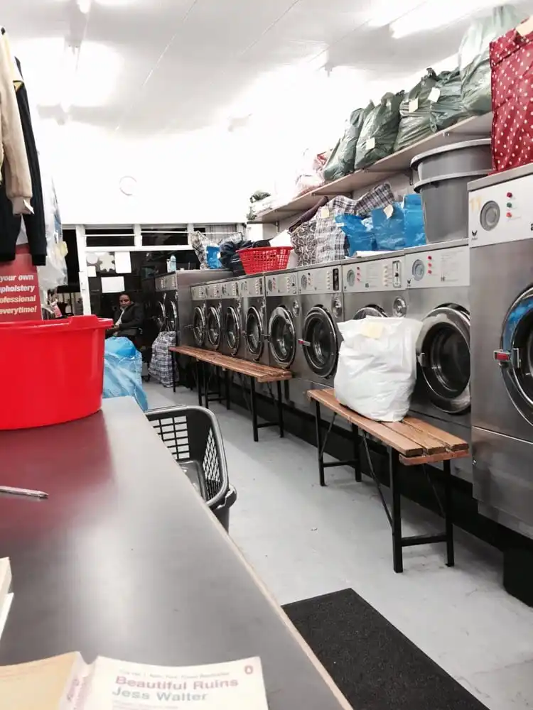 St John St Launderette & Dry Cleaning